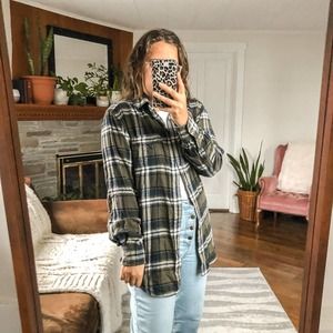 CROFT & BARROW | Women's Small Green Plaid Button Down Flannel Shirt Cotton